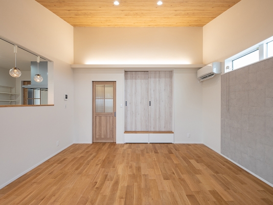 ムクの素材の床